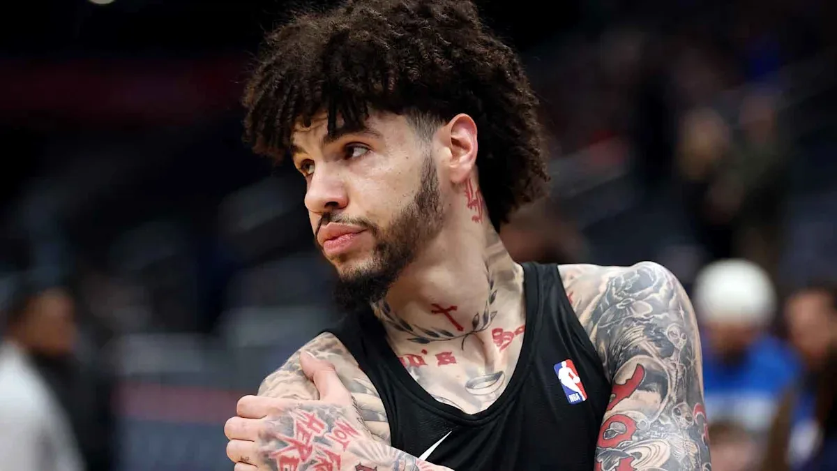 LaMelo Ball Wears His T-Wolves 'Trees' Jersey for 1st Time Since Trade in New Photos - Bleacher Report