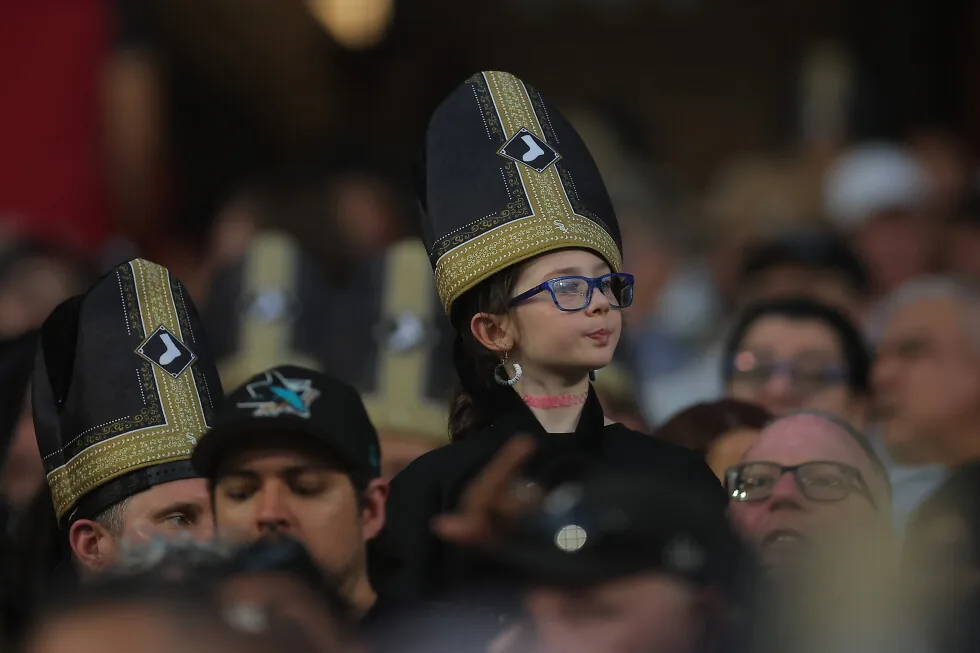 Holy sellout! White Sox fans flock to ‘Pope Hat’ night honoring Illinois native Pope Leo XIV - The Athletic - The New York Times