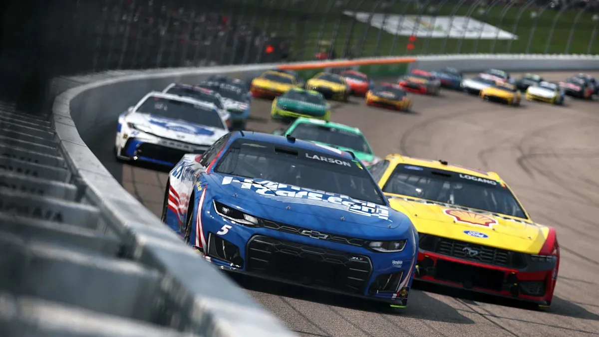 NASCAR point standings after Iowa: Byron moves up the order with top-10 finish - Hendrick Motorsports