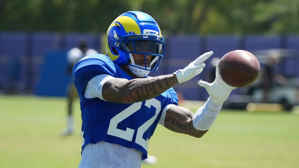 Penei Sewell, Jalen Carter, Brock Bowers Top NFL Insiders' Poll of Best Players Under 25 Years Old - Bleacher Report